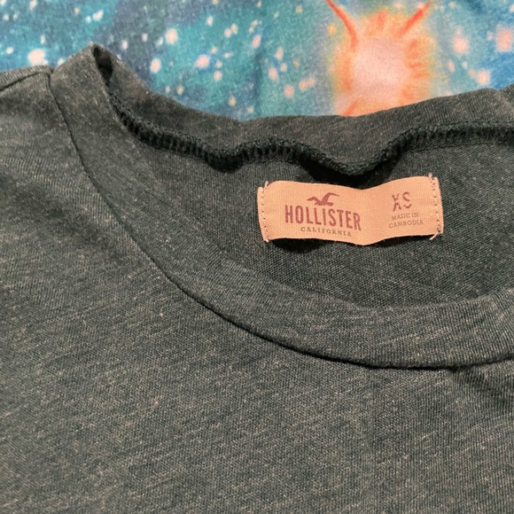 Hollister Forest Green Embroidered Tee Shirt - Picture 3 of 3